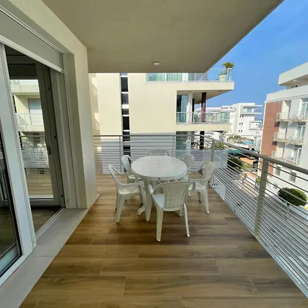 Marina Dream Beach Apartments With Sea View Terrace - Agenzia Cocal Caorle Exterior photo