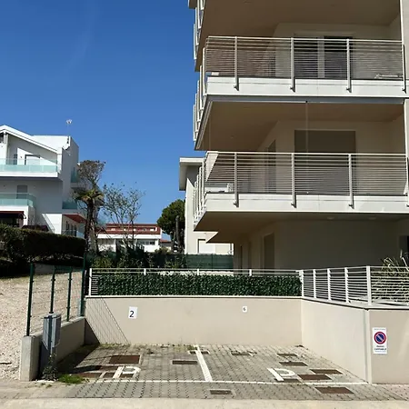 Marina Dream Beach Apartments With Sea View Terrace - Agenzia Cocal Caorle Exterior photo