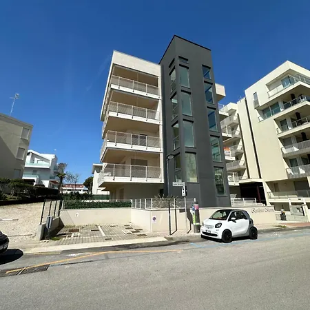 Marina Dream Beach Apartments With Sea View Terrace - Agenzia Cocal Caorle Exterior photo