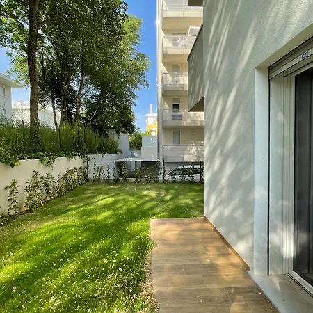 Marina Dream Beach Apartments With Sea View Terrace - Agenzia Cocal Caorle Exterior photo